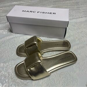 Marc Fisher  Finlia Almond Toe Slip-On Casual Sandals Gold Size 8.5
